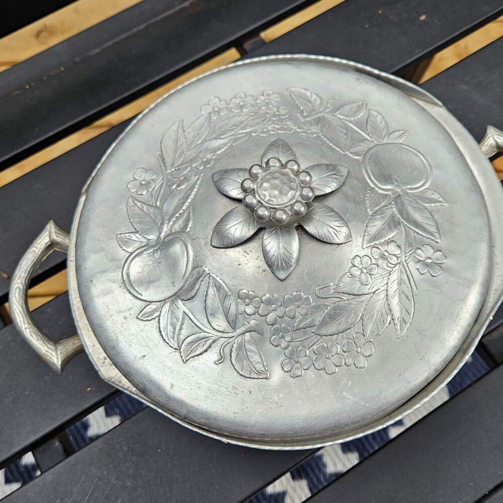 🍁Everlast 50s, 60s Forged Aluminum serving bowl with lid